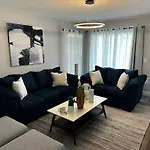 Cozy Apartment Near Disney With 3 Bedrooms