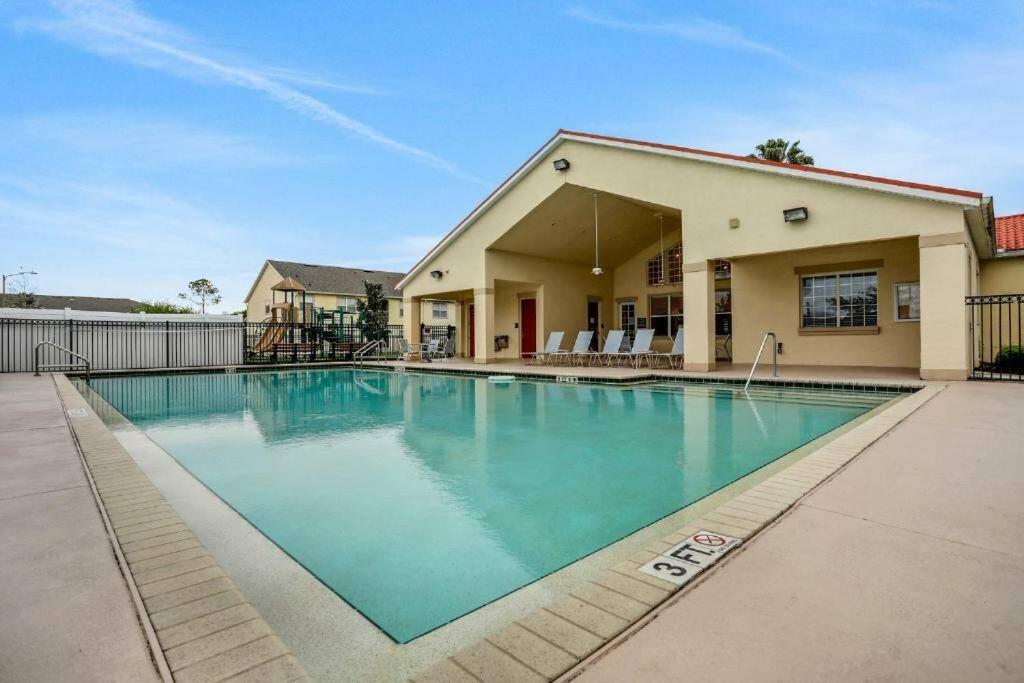 Apartment Cozy Near With 3 Bedrooms Kissimmee